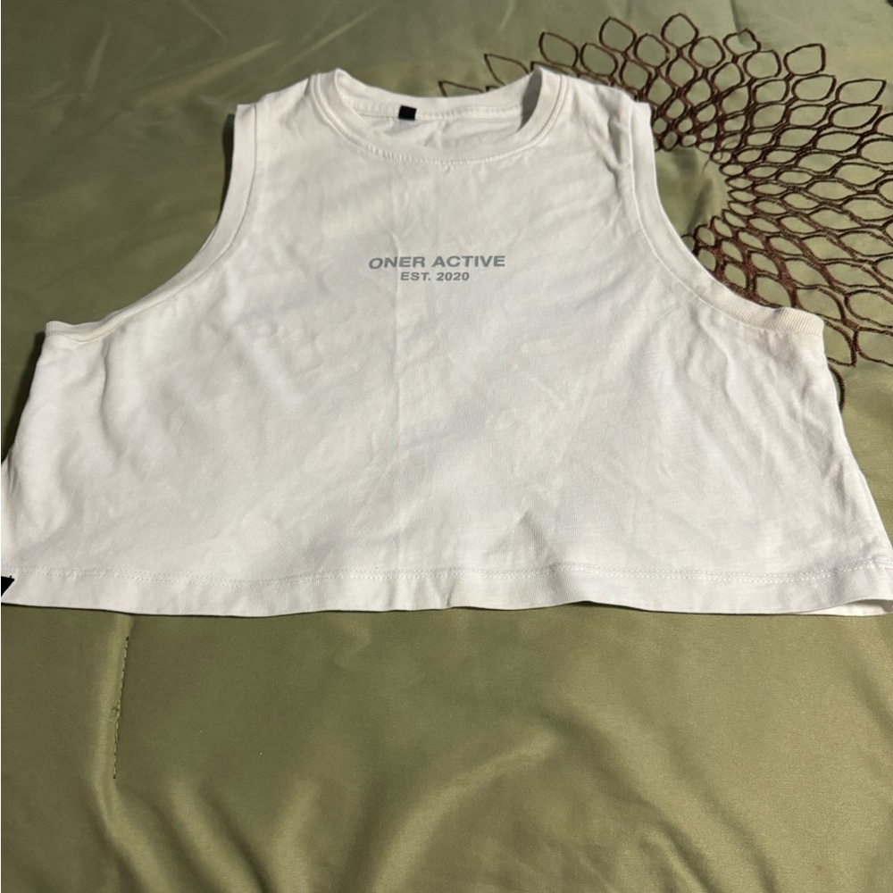 Lot of 3 oner active crop tops small